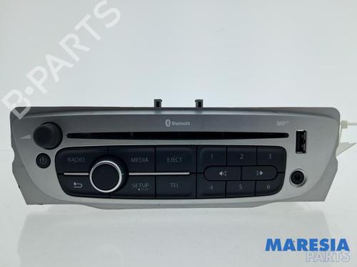 Used Radio Radio RENAULT SCÉNIC III (JZ0/1_) 1.5 dCi (110 hp) 32485155 32485155