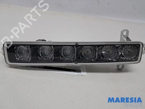 Højre positionslygte CITROËN C3 II (SC_) 1.2 VTi 82 (82 hp) 32012017