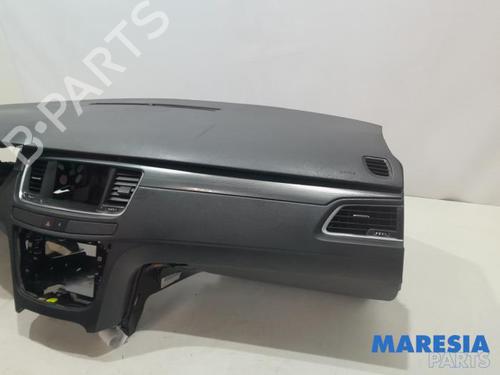 Driver airbag PEUGEOT 508 SW I (8E_) 1.6 THP | BP31521328C9