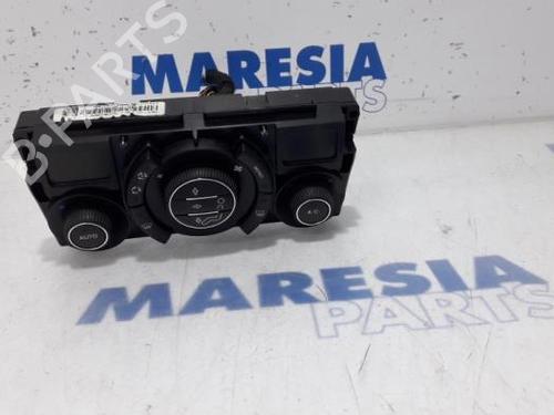 Used Climate control PEUGEOT 3008 I MPV (0U_) 1.6 THP (156 hp) 31384645