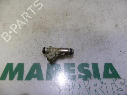 Used Injector PEUGEOT 206 Hatchback (2A/C) 1.4 i (75 hp) 31460174