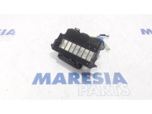 Used Fuse box PEUGEOT EXPERT Van (VF3A_, VF3U_, VF3X_) 2.0 HDi 120 (120 hp) 31413048