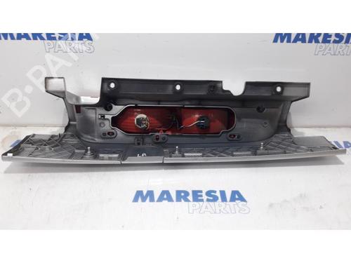 Left taillight RENAULT TRAFIC II Bus (JL) 2.0 dCi 115 (JL00, JL01, JL0H, JL0M, JL0U) | BP31391792C34