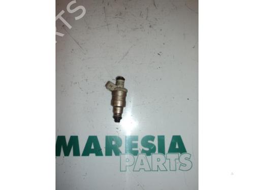 Used Injector PEUGEOT 206 Hatchback (2A/C) 1.4 i (75 hp) 31453236
