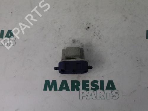 Used Electronic sensor RENAULT LAGUNA II Grandtour (KG0/1_) 1.6 16V (KG0A, KG0L) (107 hp) 31535994