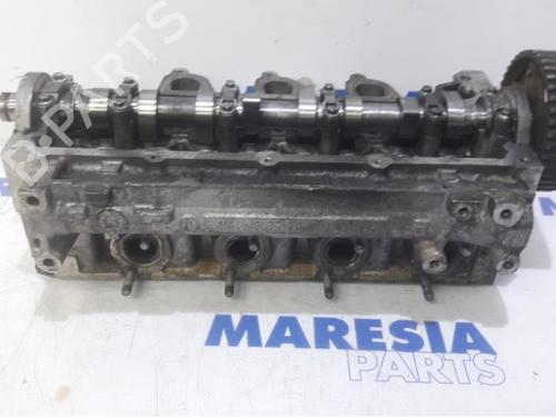 Used Cylinder head RENAULT CLIO III (BR0/1, CR0/1) 1.5 dCi (88 hp) 31476330