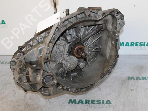 Used Gearbox RENAULT ESPACE III (JE0_) 2.2 dCi (JE0K) (130 hp) 31404243