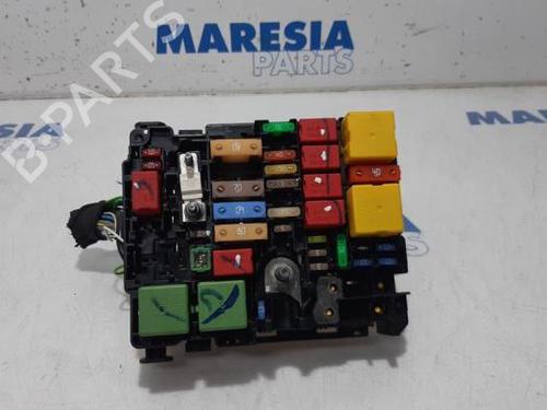 Used Fuse box PEUGEOT 208 I (CA_, CC_) 1.2 PureTech 82 (82 hp) 31416536