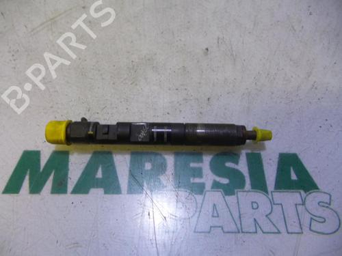 Injecteur RENAULT MEGANE III Grandtour (KZ0/1) 1.5 dCi (KZ0C, KZ1A) (90 hp) 31386887