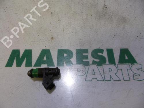 Used Injector RENAULT SCÉNIC II (JM0/1_) 2.0 (JM05, JM0U, JM1N, JM1U, JM2V) (135 hp) 31423909