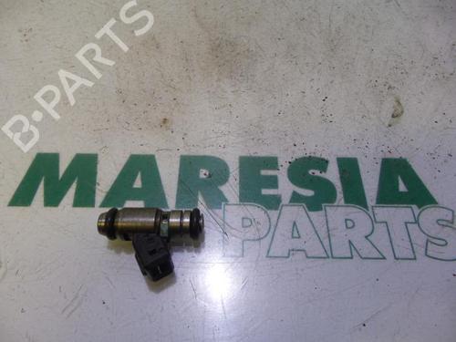 Used Injector FIAT PUNTO (188_) 1.2 60 (188.030, .050, .130, .150, .230, .250) (60 hp) 31445249