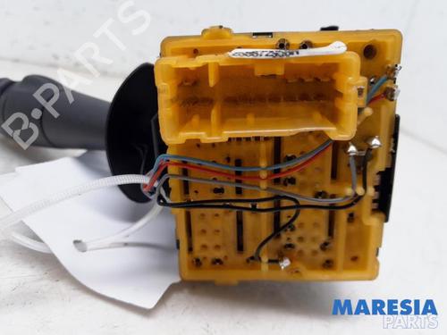 Steering column stalk RENAULT CLIO IV (BH_) 1.2 TCe 120 (BHM0) | BP31397330I23