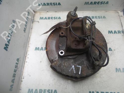 Used Left rear steering knuckle ALFA ROMEO 147 (937_) 1.6 16V T.SPARK ECO (937.AXA1A, 937.BXA1A) (105 hp) 31467755