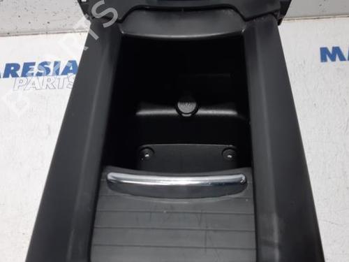 Middle console PEUGEOT 5008 (0U_, 0E_) 1.6 HDi | BP31467424I22 - Image 3