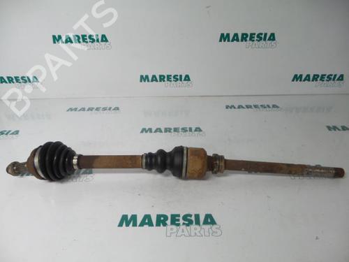 Used Right front driveshaft Right front driveshaft PEUGEOT 306 (7B, N3, N5) 1.9 SLD (68 hp) 31439035 31439035