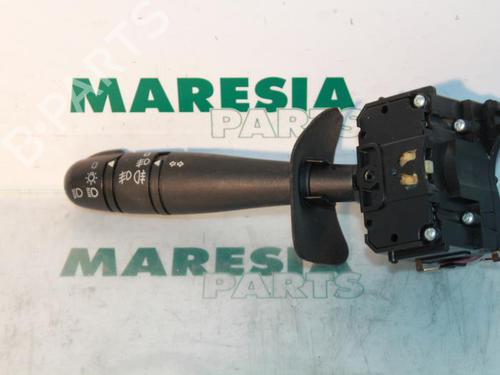 steering-column-stalk-renault-scenic-i-mpv-ja01_-fa0_-1999-2000-2001-2002-2003-2004-2005-2006-2007-2008-2009-2010-31534394 main image