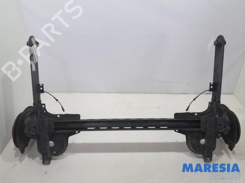 Used Rear axle RENAULT TRAFIC III Van (FG_) 1.6 dCi 95 (FGMJ, FGMR) (95 hp) 31452490