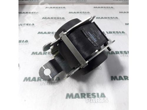 rear-center-seatbelt-peugeot-307-sw-3h-2002-2003-2004-2005-2006-2007-2008-2009-31463745 main image