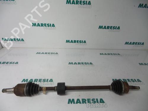 Used Right front driveshaft Right front driveshaft FIAT PUNTO (188_) 1.2 60 (188.030, .050, .130, .150, .230, .250) (60 hp) 31475424 31475424