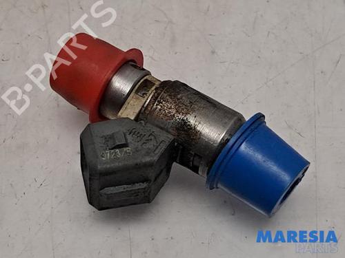 Used Injector Injector RENAULT KANGOO / GRAND KANGOO II (KW0/1_) 1.6 16V FLEX (KW01) (106 hp) 31422160 31422160