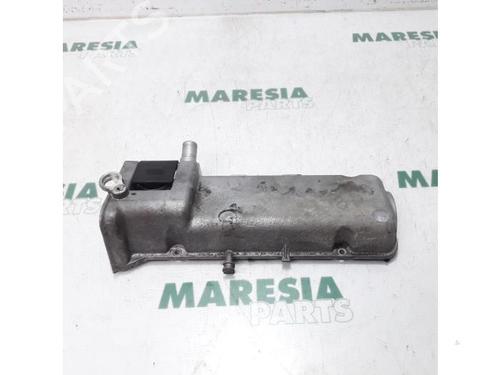 Used Valve cover FIAT PANDA (169_) 1.2 (169.AXB11, 169.AXB1A) (60 hp) 31460291