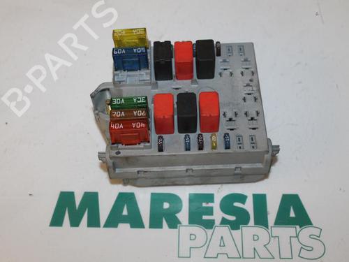 Used Fuse box FIAT PUNTO (188_) 1.2 16V 80 (188.233, .235, .253, .255, .333, .353, .639,... (80 hp) 31419064