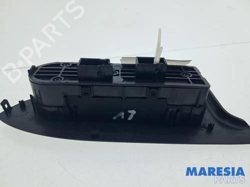 Switch ALFA ROMEO GIULIETTA (940_) 1.4 TB (940FXB1A, 940FXB11) | BP36158755I30 - Image 4