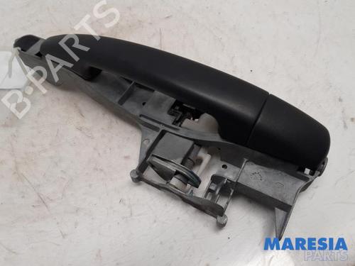 front-right-exterior-door-handle-peugeot-208-i-ca_-cc_-2012-2013-2014-2015-2016-2017-2018-2019-2020-2021-31492758 main image