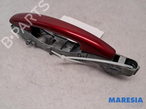 hjre-fortil-udvendigt-handtag-peugeot-2008-i-cu_-2013-31473775 main image