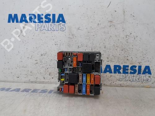 Used Fuse box FIAT GRANDE PUNTO (199_) 1.3 D Multijet (84 hp) 31525873