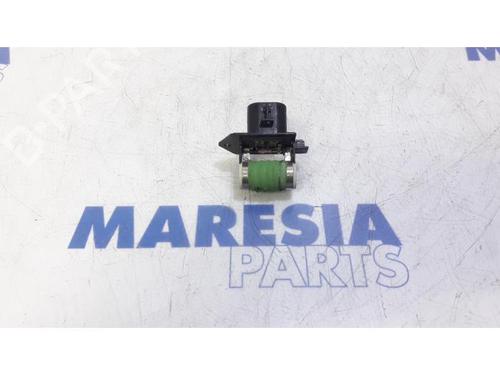 Used Electronic sensor ALFA ROMEO GIULIETTA (940_) 1.4 TB (940FXA1A, 940FXT1A) (120 hp) 31514144