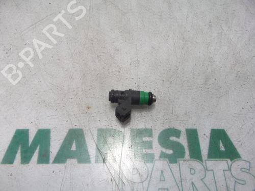 Used Injector Injector RENAULT SCÉNIC II (JM0/1_) 2.0 (JM05, JM0U, JM1N, JM1U, JM2V) (135 hp) 31496689 31496689