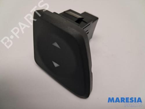 kombi-kontakt-stilkkontakt-fiat-500-312_-2007-31428989 main image