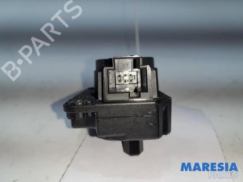 Electronic module PEUGEOT EXPERT Van (V_) 2.0 BlueHDi 120 | BP31481316M83
