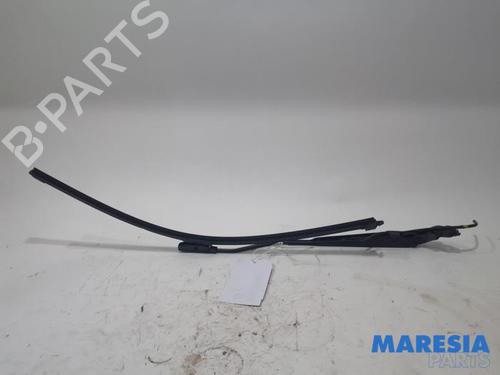 Used Front windshield wiper arm CITROËN C4 CACTUS 1.6 BlueHDi 100 (99 hp) 31444660