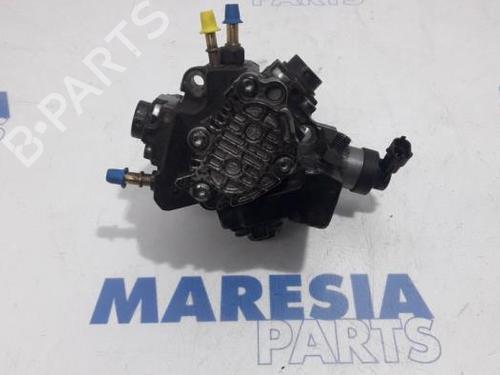 Used Fuel pump RENAULT TRAFIC II Van (FL) 2.0 dCi 115 (FL01, FL0U, FL00, FL0H, FL0M) (114 hp) 31477680