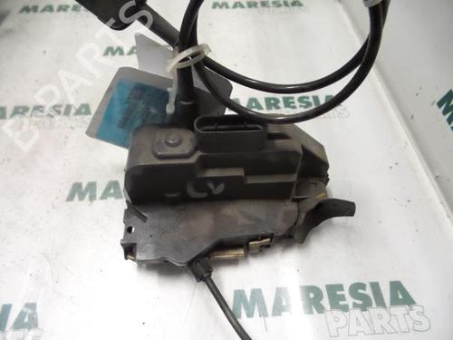 Used Electronic module RENAULT SCÉNIC II (JM0/1_) 1.5 dCi (JM0F) (82 hp) 31424650
