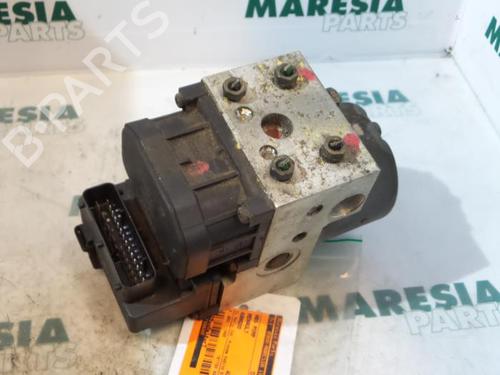 Used ABS pump RENAULT KANGOO (KC0/1_) 1.4 (KC0C, KC0H, KC0B, KC0M) (75 hp) 31487679