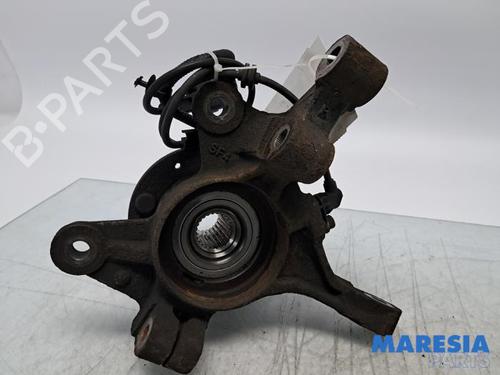 Used Right front steering knuckle Right front steering knuckle OPEL KARL (C16) 1.0 (75 hp) 33957742 33957742