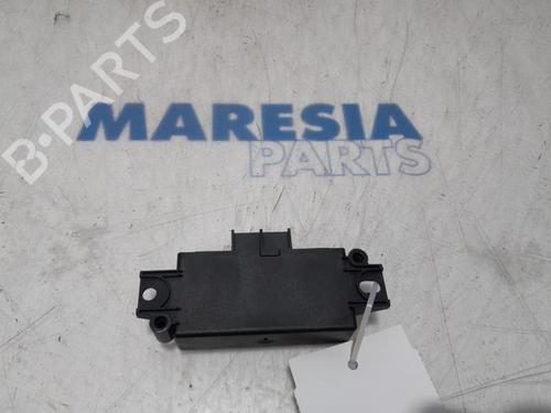 Used Electronic module RENAULT CLIO IV (BH_) 1.2 TCe 120 (BHM0) (120 hp) 31460727