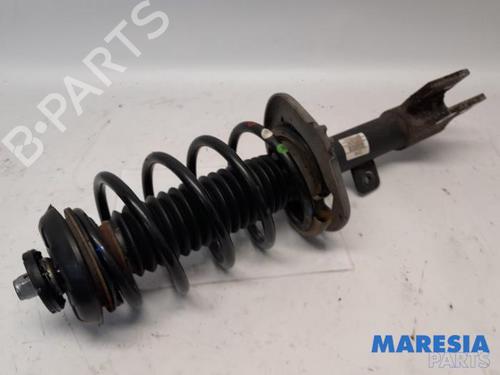Used Right front shock absorber Right front shock absorber PEUGEOT 5008 (0U_, 0E_) 1.6 16V (156 hp) 31536669 31536669