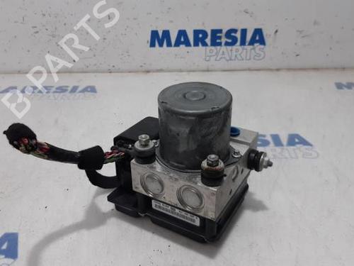 Used ABS pump PEUGEOT 308 I (4A_, 4C_) 1.6 THP 16V (156 hp) 31471547