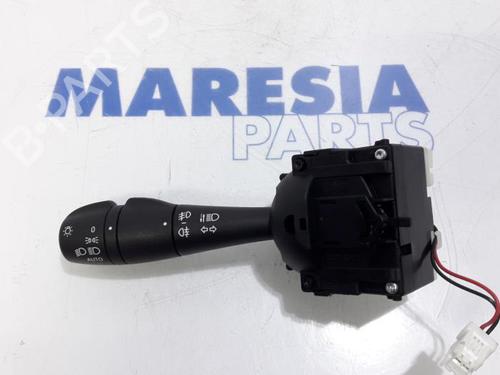 Used Steering column stalk RENAULT CAPTUR I (J5_, H5_) 0.9 TCe 90 (90 hp) 31509443