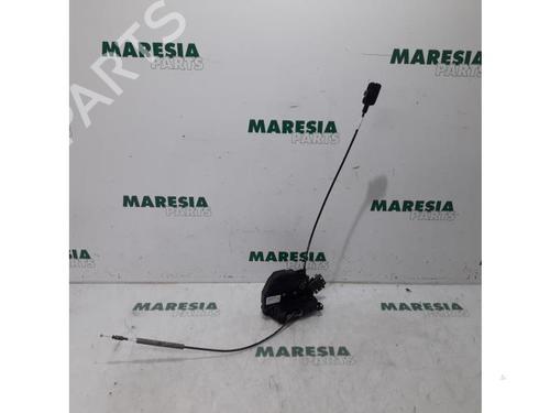 Used Electronic module RENAULT TRAFIC III Van (FG_) 1.6 dCi 90 (FGME) (90 hp) 31479535