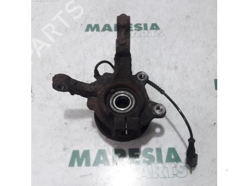 Left front steering knuckle RENAULT TWINGO II (CN0_) 1.2 (CN0D) | BP31487476M25