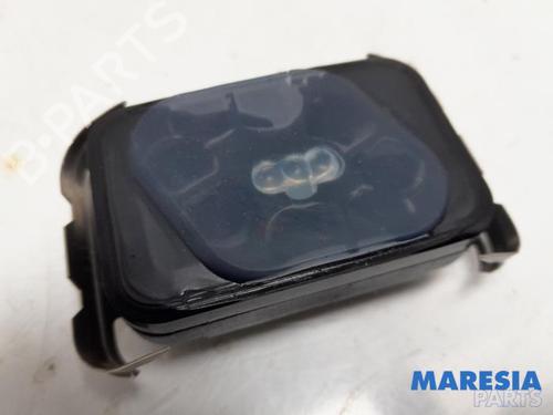 Used Electronic sensor RENAULT ESPACE IV (JK0/1_) 2.0 dCi (JK01, JK02, JK1J, JK1K, JK1H) (150 hp) 31528995