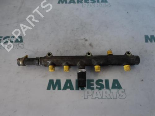 Rail D'Injecteurs IVECO DAILY III Platform/Chassis 35 C 12 , 35 S 12 (AEKA14A1, AEKA14AA, AEKA64A1,... (116 hp) 31421290