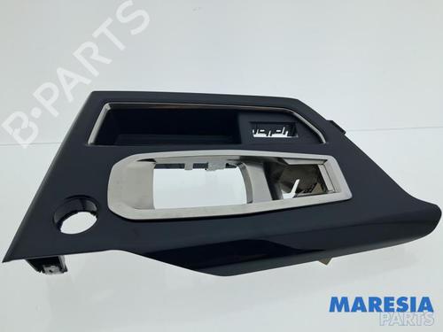 Middle console PEUGEOT 3008 II SUV (MC_, MR_, MJ_, M4_) Hybrid | BP32485085I22