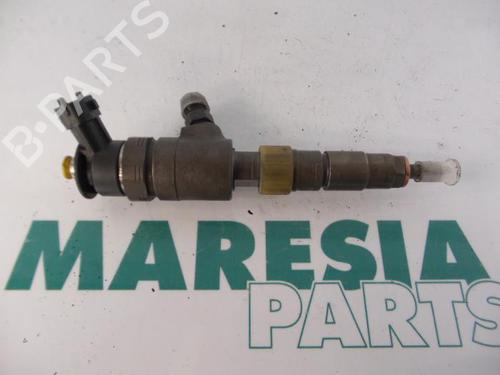 Used Injector PEUGEOT 208 I (CA_, CC_) 1.6 HDi (92 hp) 31448240