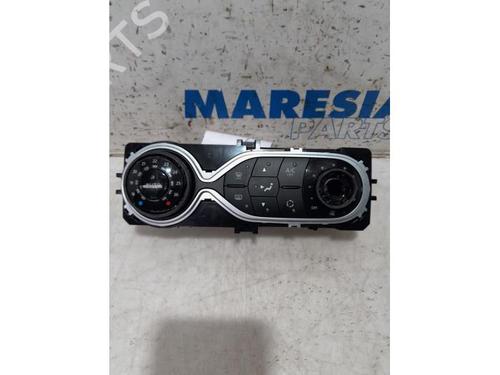 Used Climate control RENAULT CAPTUR I (J5_, H5_) 1.2 TCe 120 (118 hp) 31529470